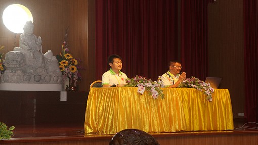 第三场课题《僧俗互动两相互》